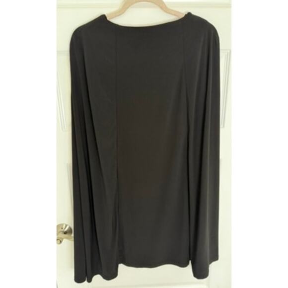 Emma & Michele Black Cape Batwing Sleeve Shift Dress Size Small - Picture 3 of 4